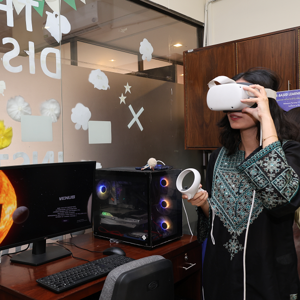IP Showcases Groundbreaking Student Research Displays